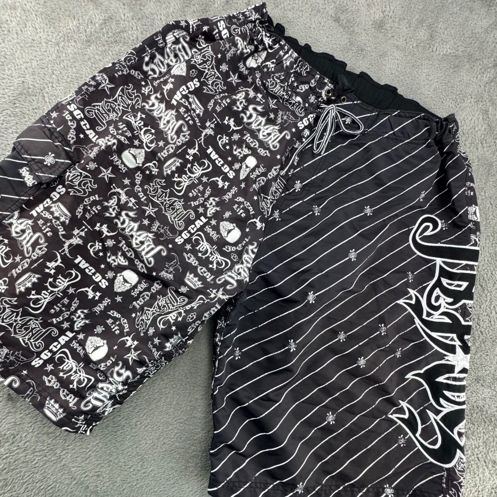 SoCal Board Shorts Mens 42 Black White Excellent Tattoo Print Split Cargo Surf